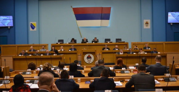 Usvojeno više zakona o platama u vladinoj upravi