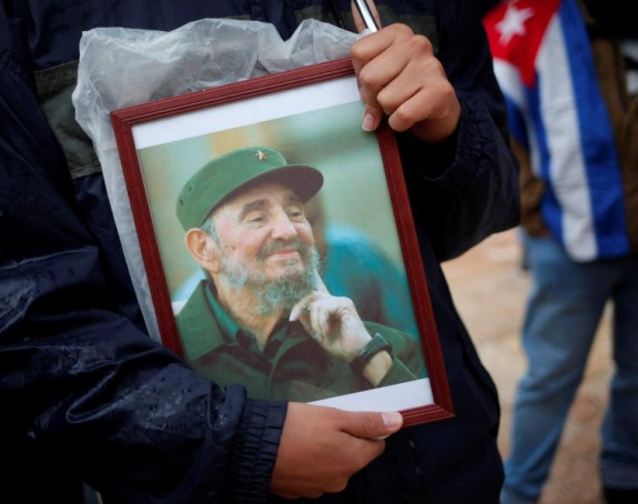 Kuba zabranila "kult ličnosti"