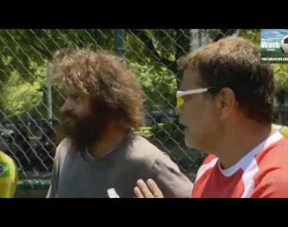 Video: Niko ga nije prepoznao - beskućnik Falkao!