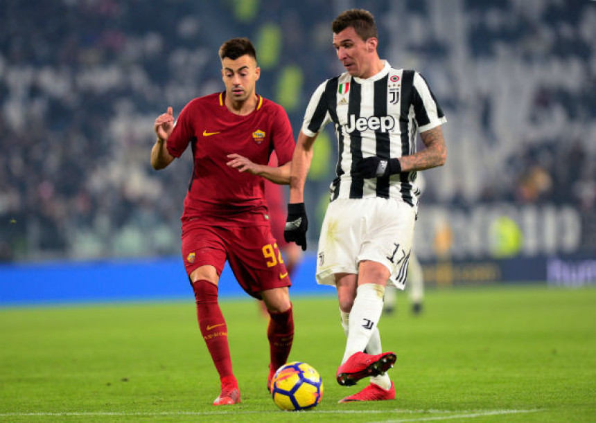 Mandžukić odbio 15.000.000 evra po sezoni!