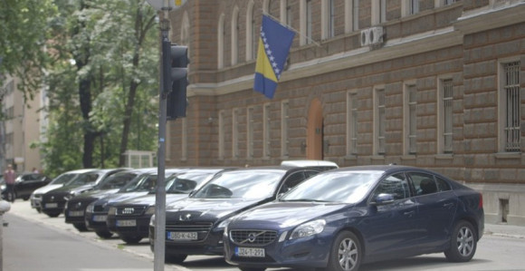 Deset miliona za službena vozila