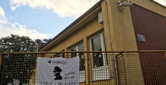 Ustaška koračnica na ogradi vrtića!