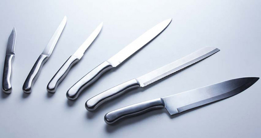 Zabranjen uvoz noževa iz Srbije