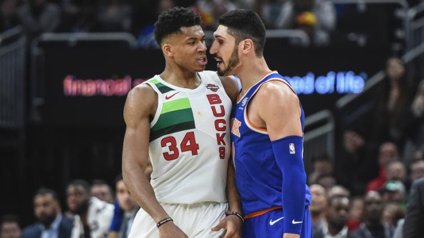 Video: Turčin udario Grka!