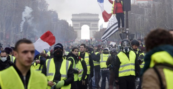 "Žuti prsluci" i dalje aktivni