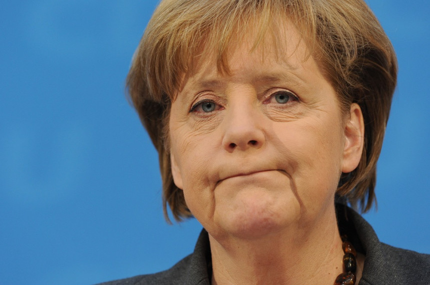40 % Нијемаца жели оставку Меркелове