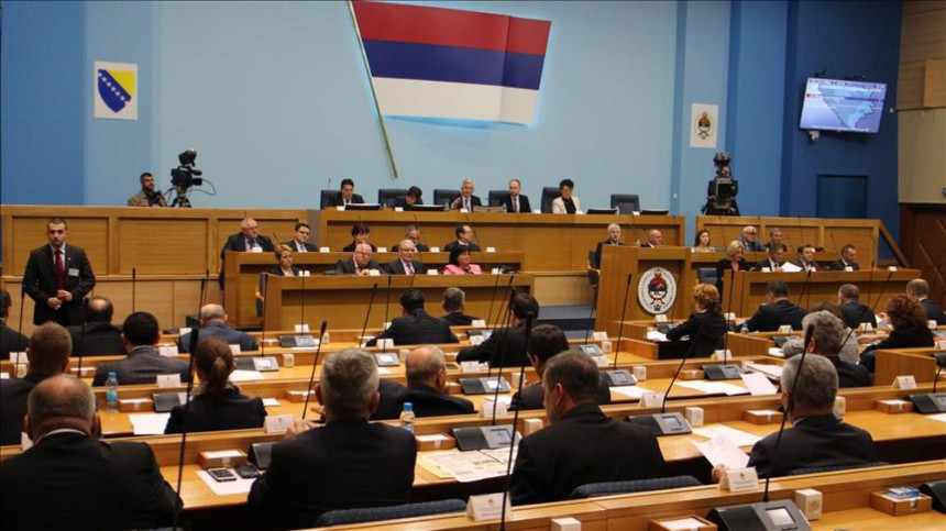 Hitno izmijeniti Zakon o oružju