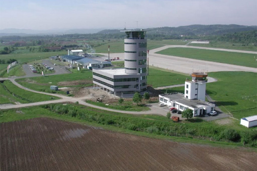 Za proširenje Aerodroma 7 mil.