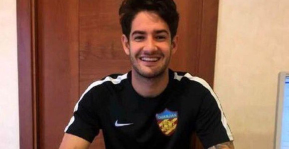 Viljarealov posao decenije - Pato prodat za 18.000.000 evra!