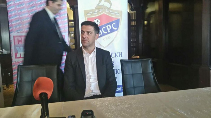 Krstajić: Milioni ljudi gledaju u vas!