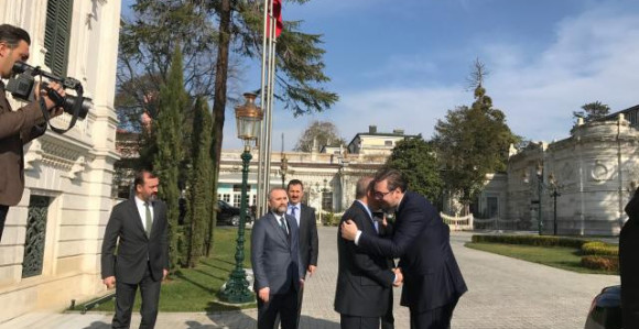 Erdogan srdačno dočekao Vučića