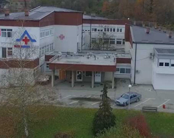 Autom naletio na medicinsku sestru