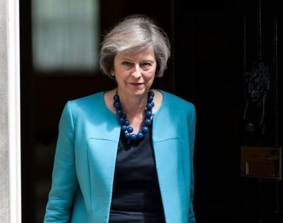 Mej traži nove pregovore sa EU