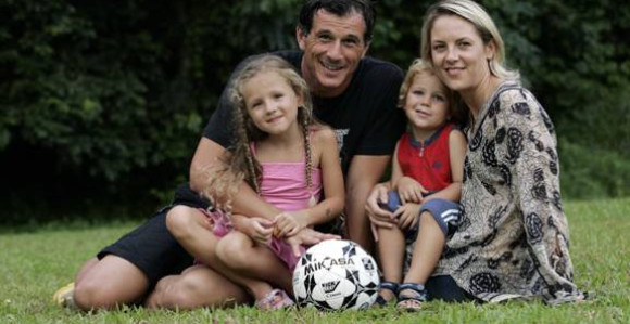 Дирљива прича: Од стопирања ка Олимпијади до легенде Сингапура!