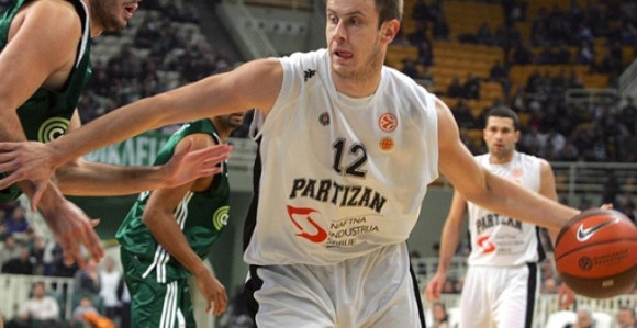 Potvrđeno: Novica Veličković se vraća u Partizan!