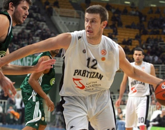 Potvrđeno: Novica Veličković se vraća u Partizan!