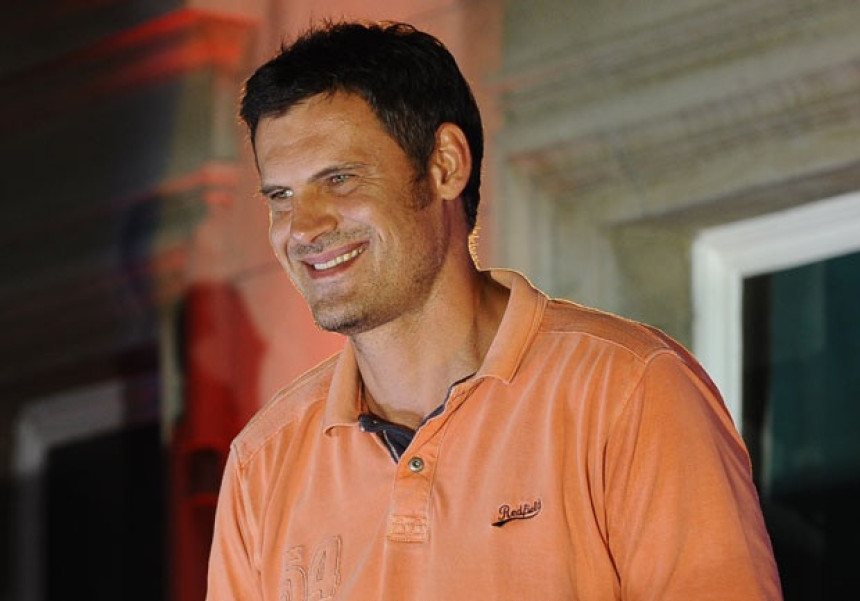 Koturović u svijetu biljaka: Liječim ljude od poroka!