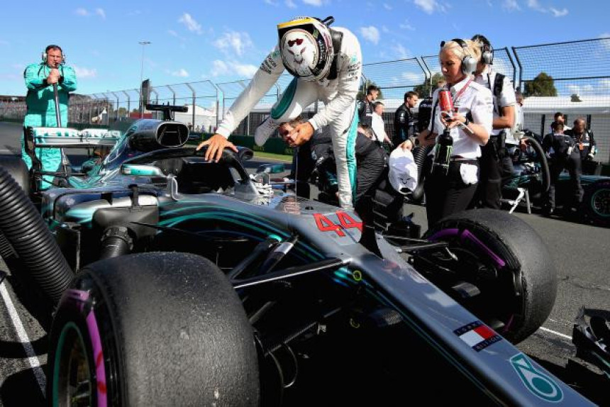 Greška u softveru koštala Hamiltona pobjede u Australiji