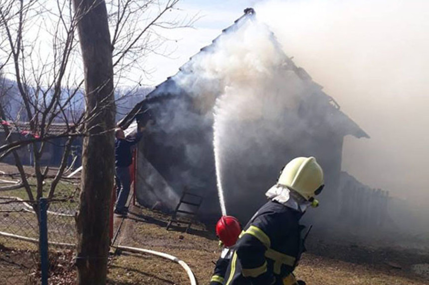 Izgorjele svinje i kokoši