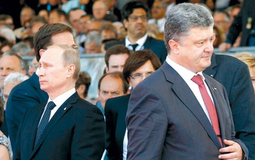 Разговарали Путин и Порошенко
