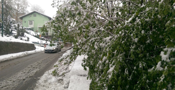 Snijeg ponovo pada u Sarajevu