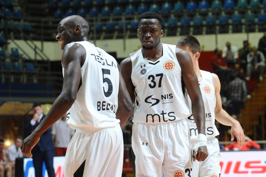 KLS: Partizan sa "pola gasa" deklasirao Vršac!