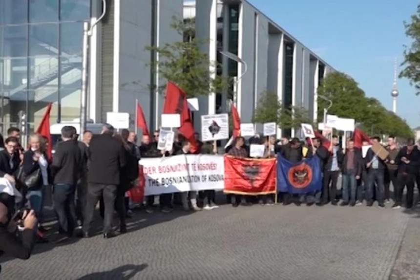 Protest ispred Bundestaga