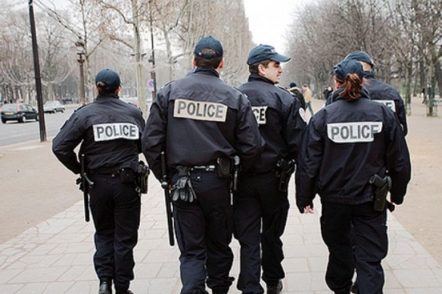 Париз: Спријечен напад терориста