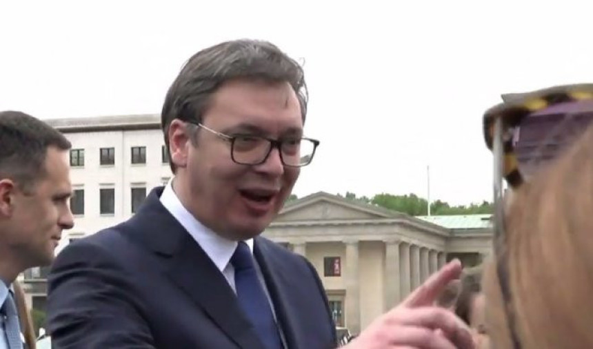 Vučić Albancu: Priština će da igra u srpskoj ligi!