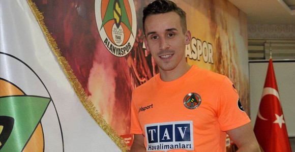 Преврнуо се бус, играч погинуо