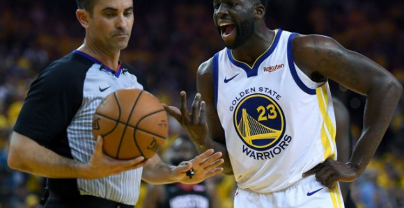 Video: Sudije uništavaju NBA!