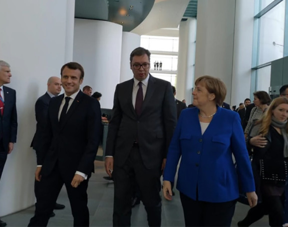 Merkel: Neće biti donošenja odluka