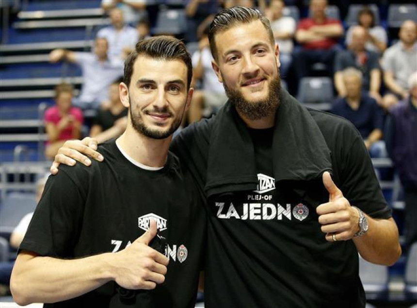 Lovernj: Grobari nikad nisu iznevjerili! Partizan gradi novi tim...