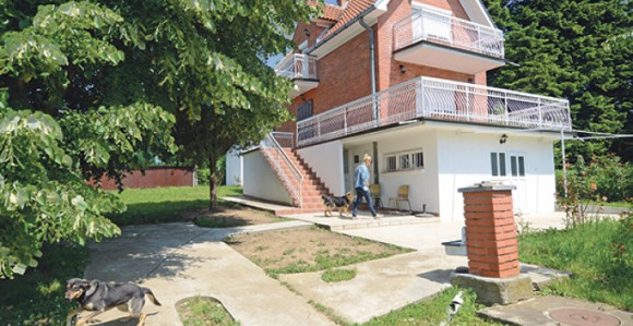 Besplatno luksuzna kuća, a uslov je...