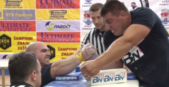 Video: Ovaj Srbin ima najjače ruke!