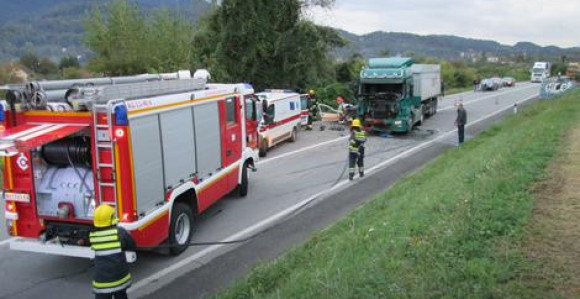 Izgorio kamion kod aerodroma