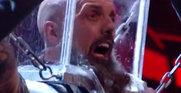 Umalo se nije udavio na bini