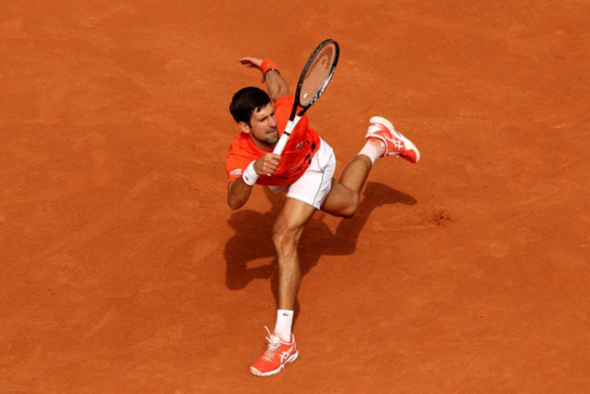 Novak zna da su Rodžer i Rafa popularniji!