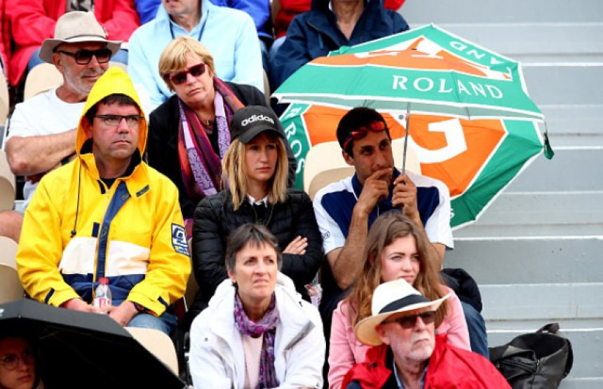 RG - Priča: Cafe Paris - Mbapeov poklon Federeru...