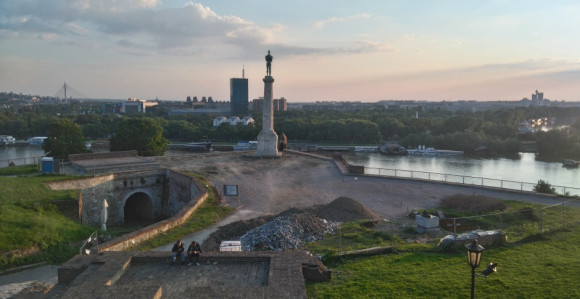 Срећна нам 7525.