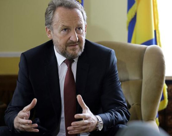 Izetbegović: Igra se opasna igra u BiH