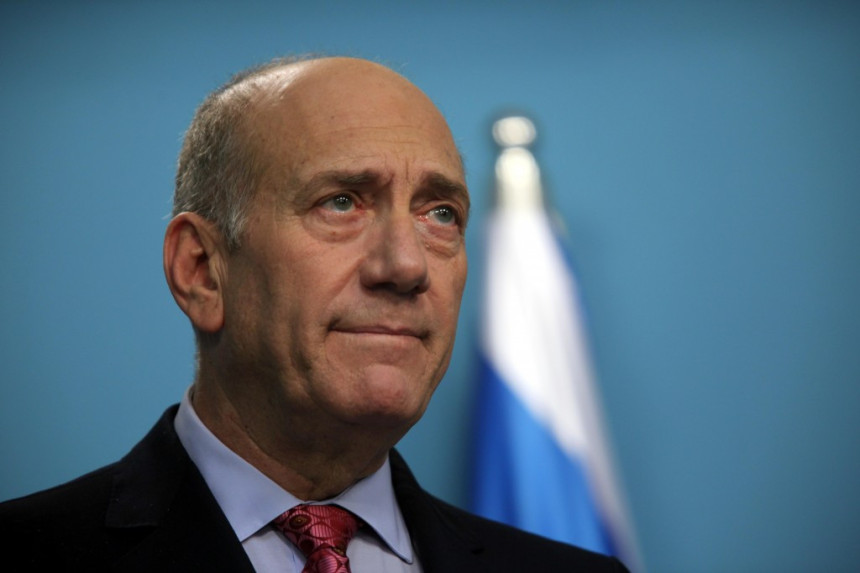 Olmert ranije ide iz zatvora