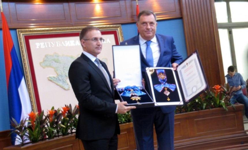 Братски односи Србије и Српске