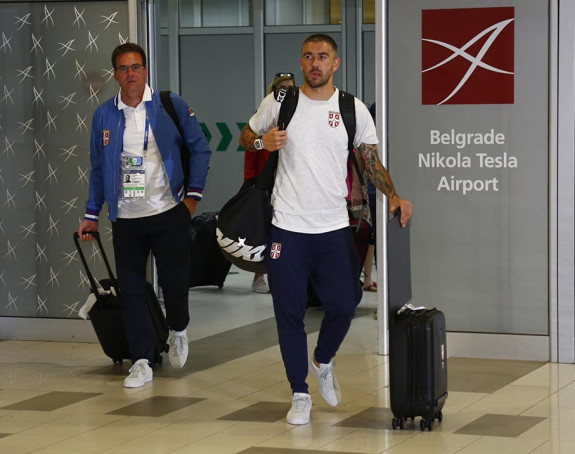 Priča: A, sleteli na Surčin kao 22. na svijetu - drugi dio...