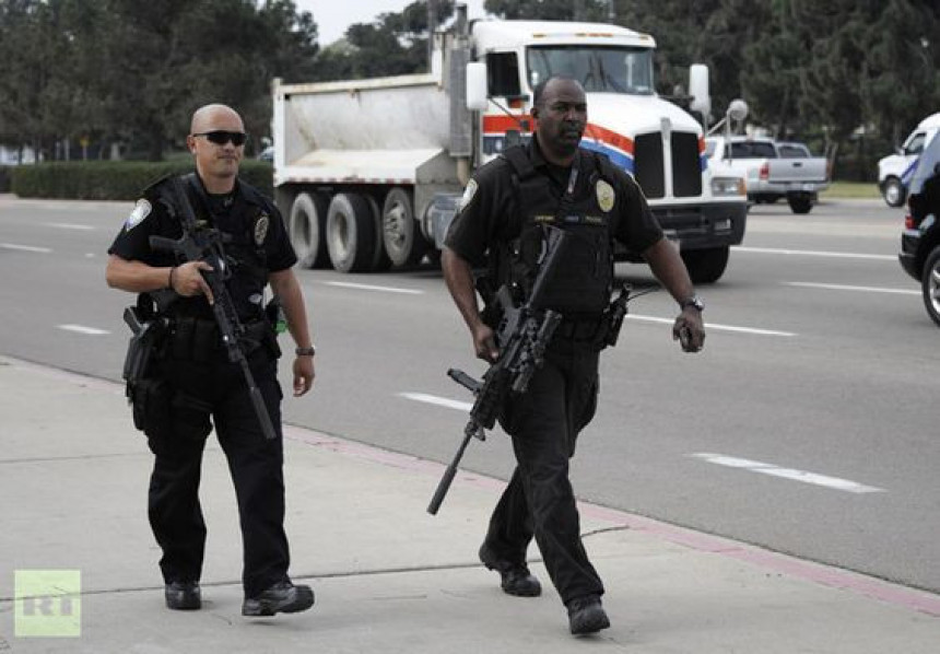 Пуцњава у Сан Диегу: Убијен полицајац