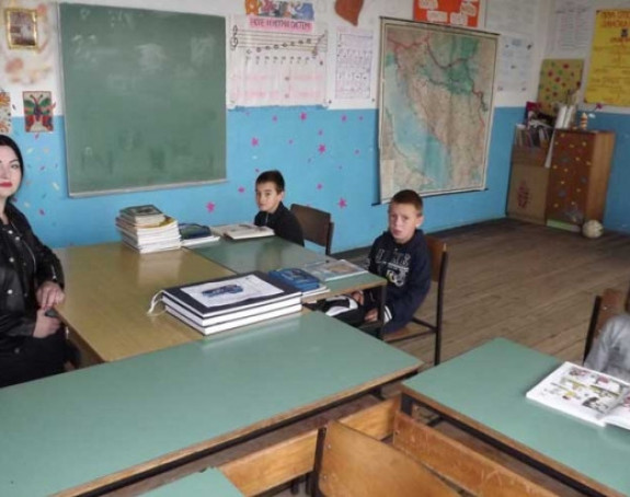 Утихнуло звоно школе у Прелову