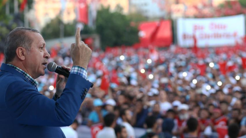 Erdogan: Narod želi smrtnu kaznu, zar ne?
