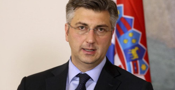 Hrvati uklanjaju spornu ploču?