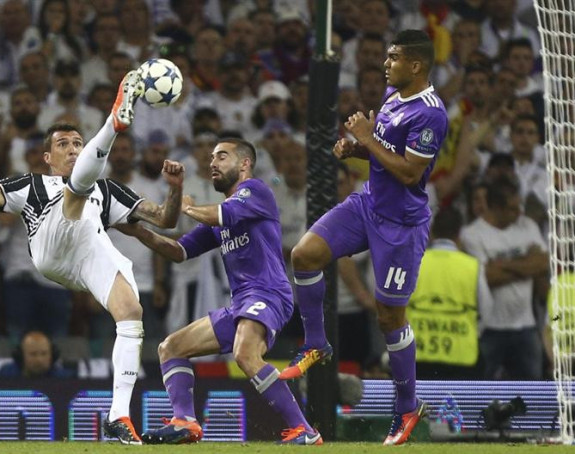 Video: Ovo je gol sezone u LŠ - Mario Mandžukić!