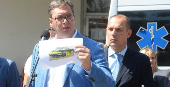 Vučić: Tenk ispred Marakane nema veze sa Vukovarom